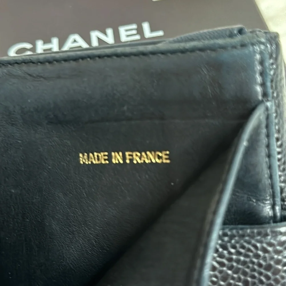 💯Authentic Chanel Caviar Short Wallet🍀